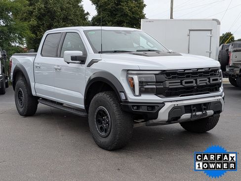 Used 2025 Ford F150 Raptor AWD/4WD image 39