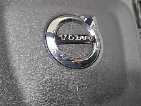 Certified 2023 Volvo C40 P8 Recharge Ultimate image 36