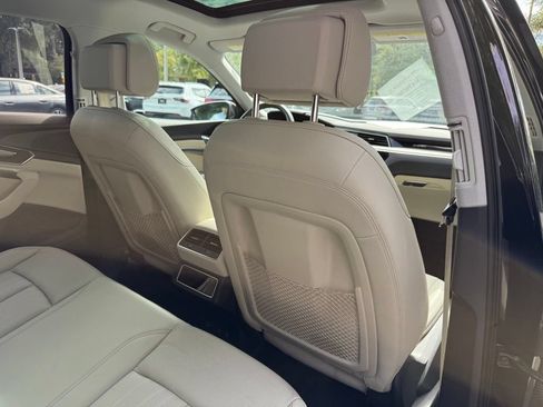 Used 2024 Audi Q8 e-tron Premium Plus w/ Premium Plus Package AWD/4WD image 7
