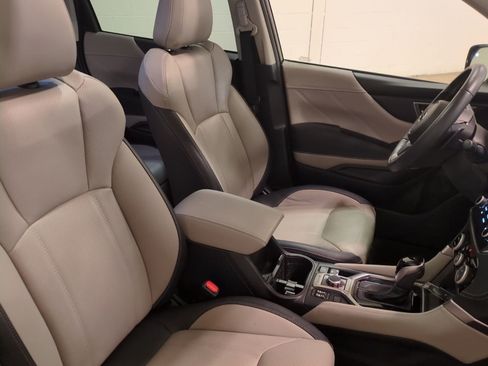 Used 2023 Subaru Forester Limited image 12