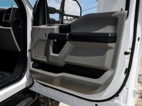 Used 2022 Ford F350 XL w/ Power Equipment Group AWD/4WD image 43