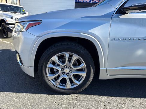 Used 2018 Chevrolet Traverse Premier image 18