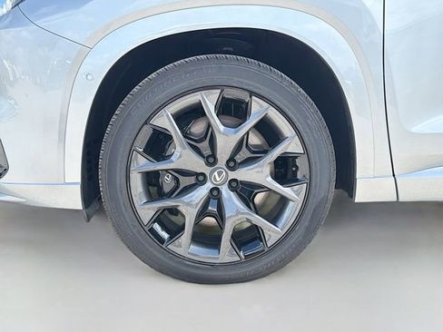 New 2026 Lexus TX 500h AWD image 43