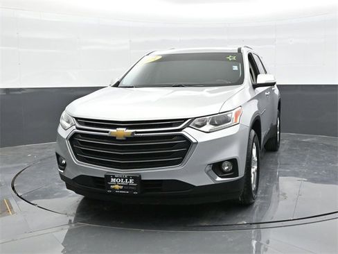 Used 2021 Chevrolet Traverse LT w/ LPO, Floor Liner Package image 2