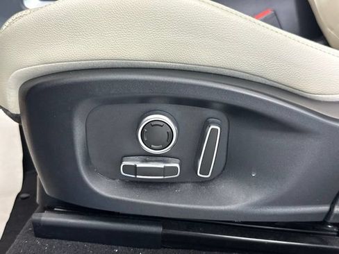 Used 2019 Jaguar F-PACE Prestige AWD/4WD image 33