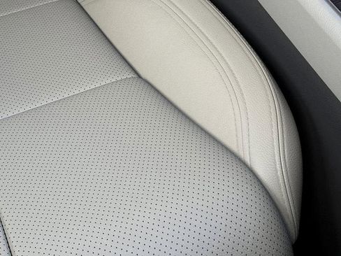 New 2025 Lincoln Aviator Reserve w/ Equipment Group 201A image 16