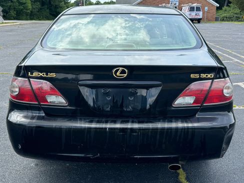 Used 2002 Lexus ES 330 FWD image 6