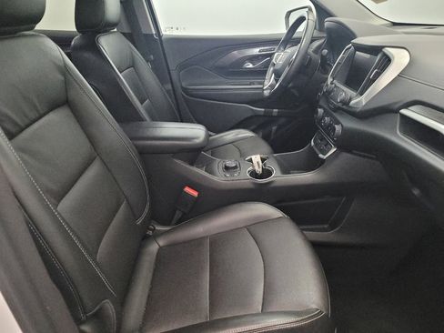 Used 2022 GMC Terrain SLT image 21