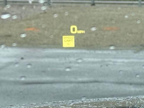 Used 2018 Cadillac Escalade Platinum image 27