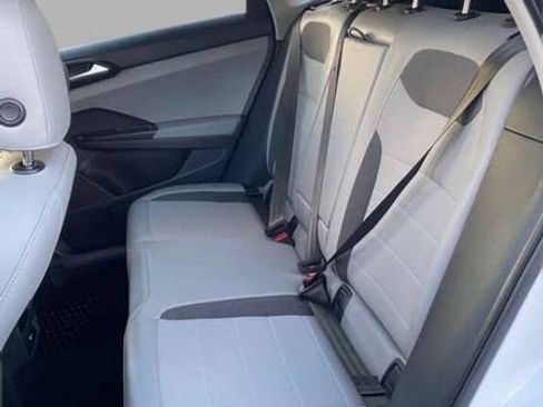 Used 2022 Volkswagen Taos SE w/ Panoramic Sunroof Package image 25