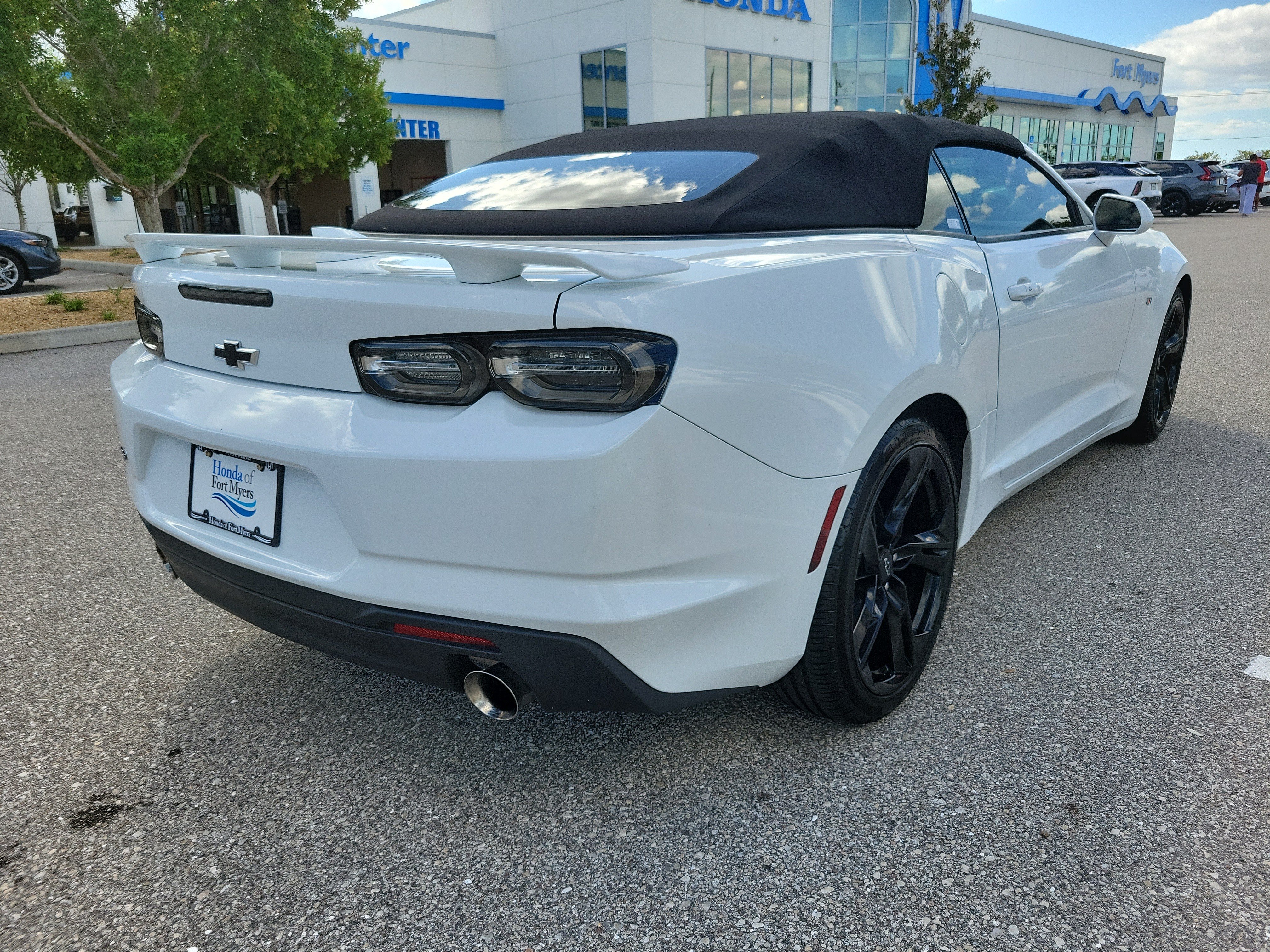 Used 2021 Chevrolet Camaro LT w/ RS Package RWD image 6
