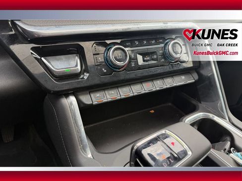 Used 2024 GMC Sierra 1500 Denali w/ Denali Reserve Package AWD/4WD image 21