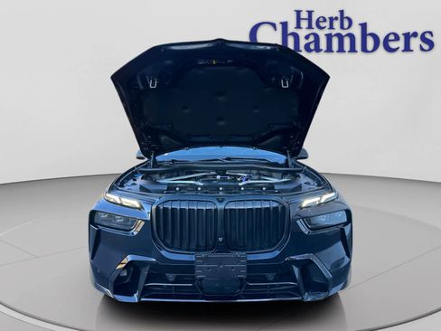 Used 2023 BMW X7 xDrive40i w/ M Sport Package image 8