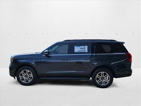 New 2025 Ford Expedition Active image 5