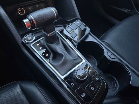 Certified 2023 Kia Sportage EX image 30