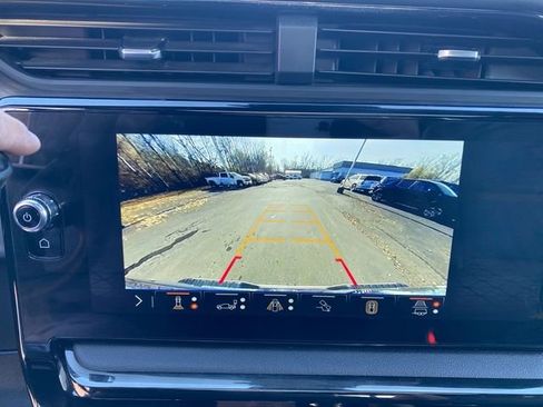 Used 2025 GMC Sierra 3500 AT4 w/ AT4 Premium Plus Package image 15