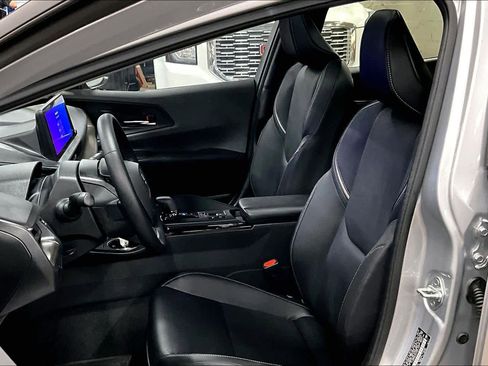 Used 2023 Toyota Prius Limited image 8