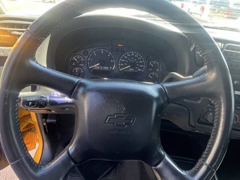 Used 2003 Chevrolet S10 Pickup LS w/ Appearance Package image 16