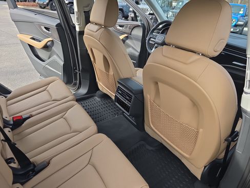 New 2026 Audi Q7 Premium Plus image 11