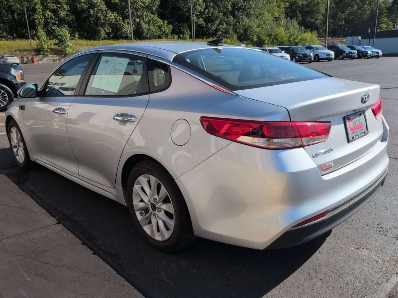 Used 2017 Kia Optima LX FWD image 6