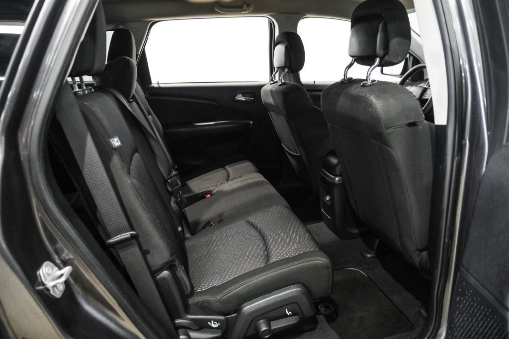 Used 2019 Dodge Journey SE FWD image 35