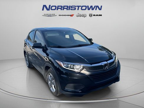 Used 2022 Honda HR-V LX image 2