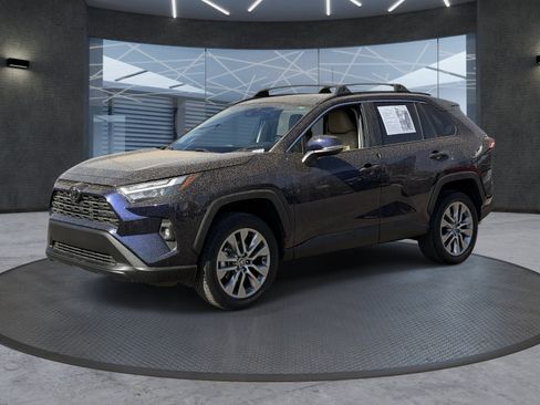 Used 2023 Toyota RAV4 XLE Premium FWD image 2