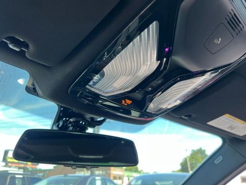 Used 2021 BMW 530i w/ Convenience Package image 47