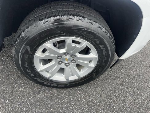 Used 2021 Chevrolet Colorado LT w/ Fleet Safety Package image 23