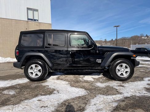 Used 2019 Jeep Wrangler Unlimited Sport S image 7