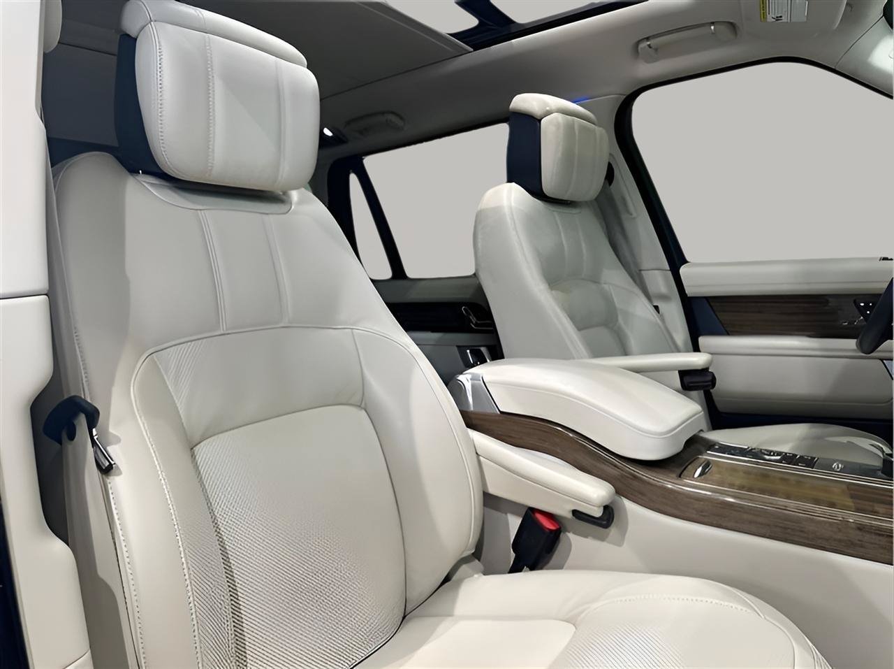Used 2019 Land Rover Range Rover Long Wheelbase Supercharged AWD/4WD image 24