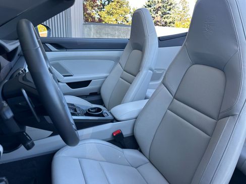 Used 2024 Porsche 911 Carrera S image 5