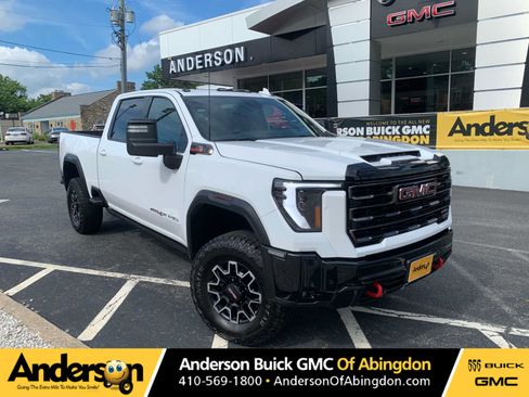 Used 2025 GMC Sierra 2500 AT4X AWD/4WD image 1