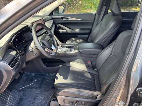 Used 2026 INFINITI QX60 Luxe FWD image 30