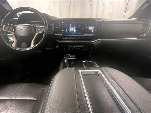 Used 2022 Chevrolet Silverado 1500 High Country image 21