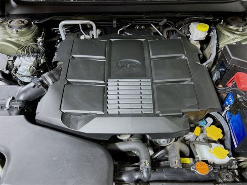 Used 2018 Subaru Outback 3.6R Limited image 26