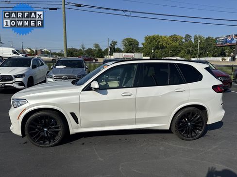 Used 2022 BMW X5 xDrive40i w/ M Sport Package AWD/4WD image 7