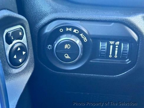 Used 2022 Jeep Gladiator Sport image 29