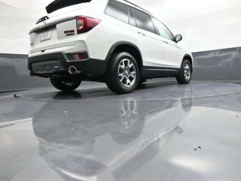 Certified 2023 Honda Passport TrailSport image 30