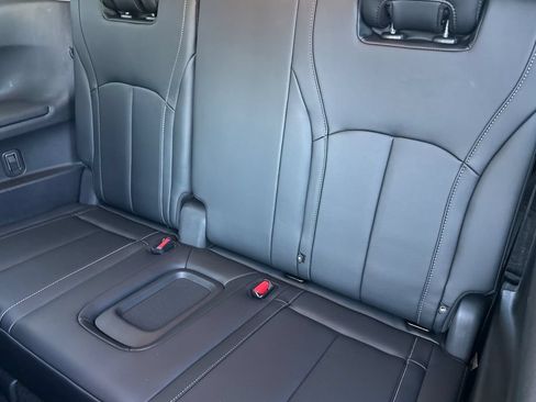 Used 2023 INFINITI QX60 Luxe w/ Cargo Package FWD image 14