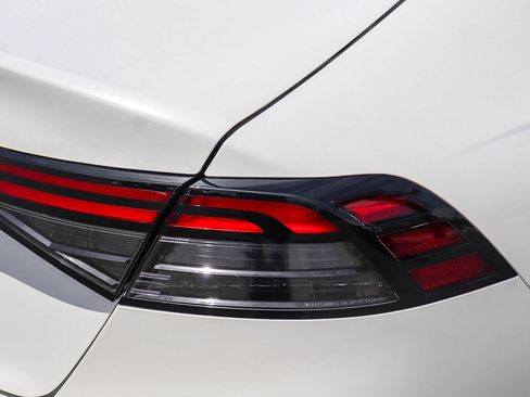 Used 2025 Honda Accord LX image 9