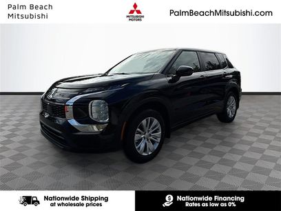 Used 2025 Mitsubishi Outlander ES