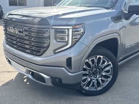Used 2026 GMC Sierra 1500 Denali Ultimate AWD/4WD image 2