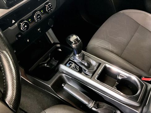 Used 2016 Toyota Tacoma TRD Sport w/ Towing Package RWD image 14