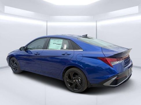 New 2026 Hyundai Elantra SEL Sport image 5