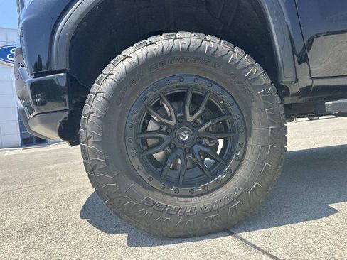 Used 2022 GMC Sierra 1500 Elevation AWD/4WD image 10