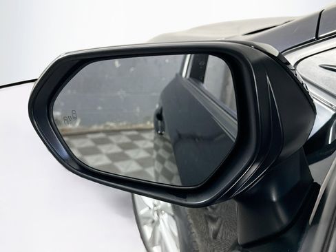 Used 2024 Toyota Corolla LE w/ LE Convenience Package image 16