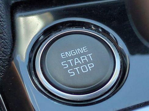 Used 2025 Kia Sportage EX w/ Premium Package FWD image 29