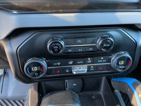 Used 2021 Ford Bronco Black Diamond w/ Sasquatch Package image 30