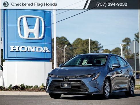 Used 2024 Toyota Corolla LE image 1